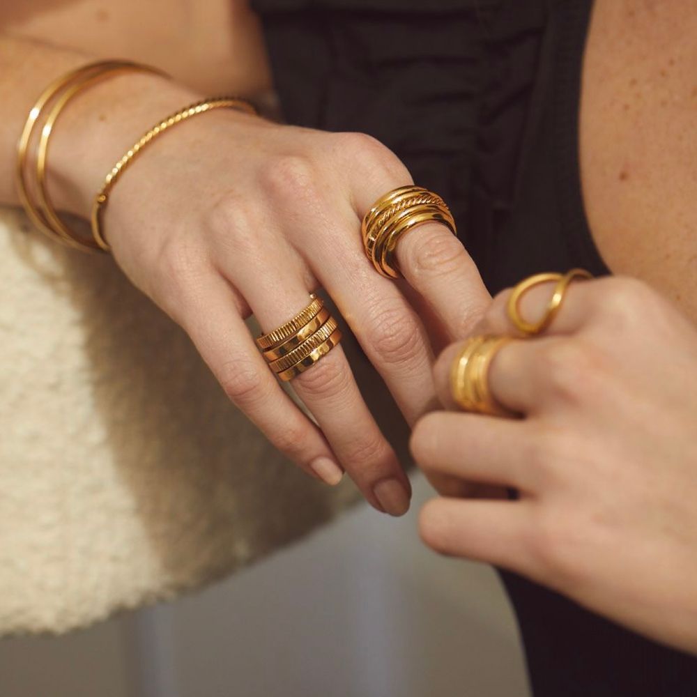 Meta Stacking Rings – SOKO