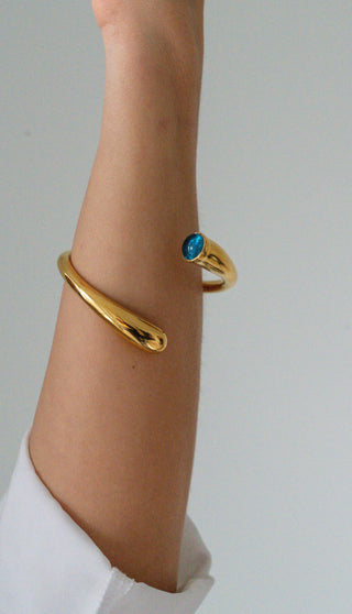 Twisted Glass Dash Cuff